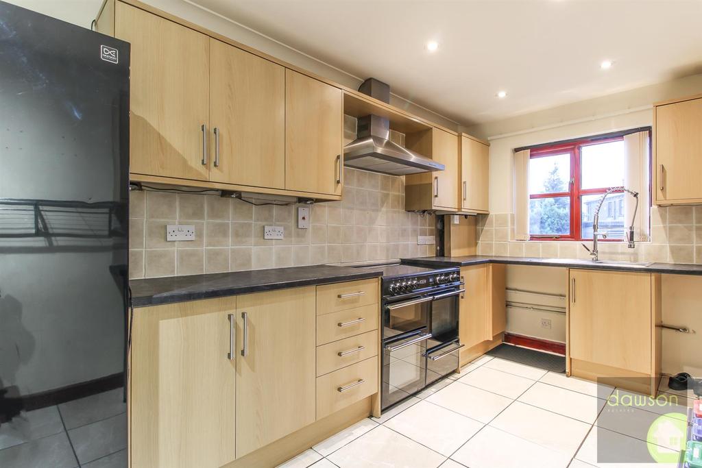 Bradley View, Holywell Green, Halifax 2 bed semidetached house £180,000
