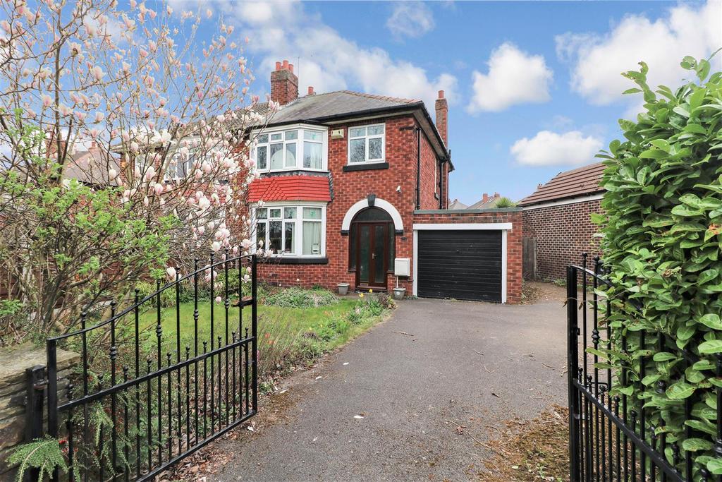 Herringthorpe Valley Road, Rotherham 3 bed semidetached house £200,000