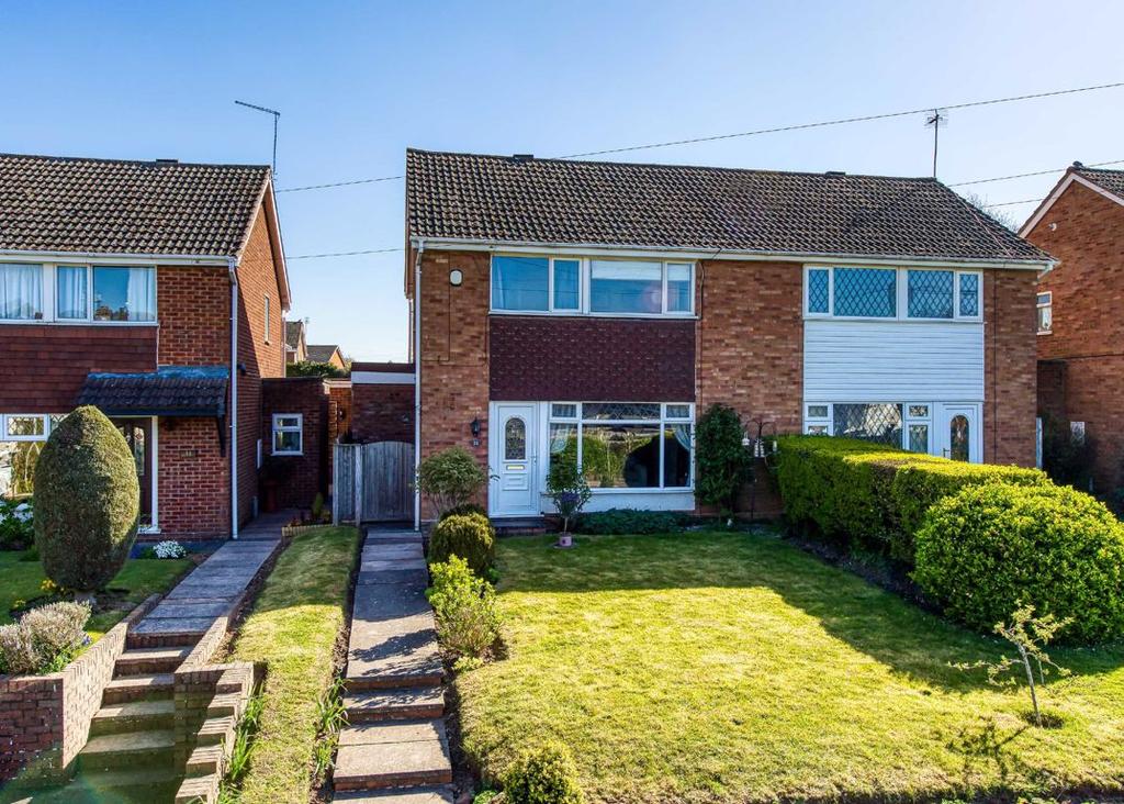 33, Hall End Lane, Pattingham, Wolverhampton, WV6 3 bed semidetached
