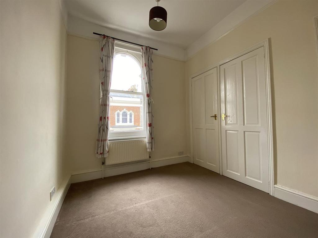 Cobham Street, Gravesend 1 bed house £650 pcm (£150 pw)