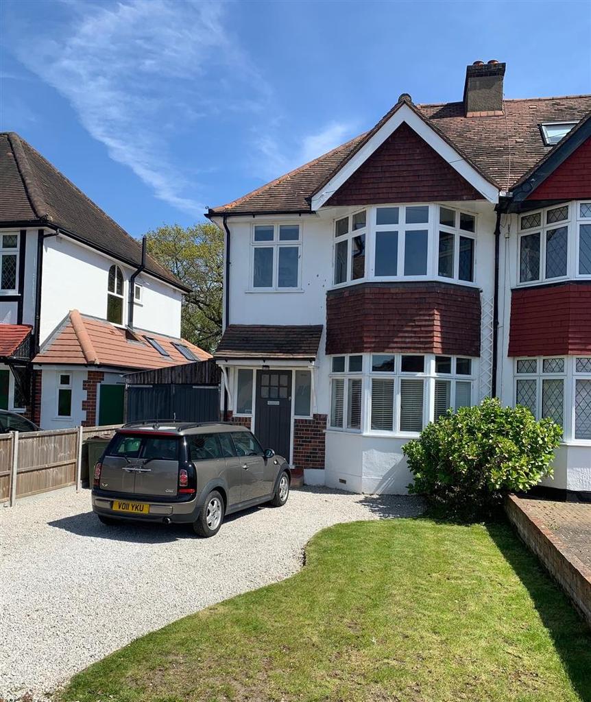 New Road, West Molesey 3 bed house £675,000
