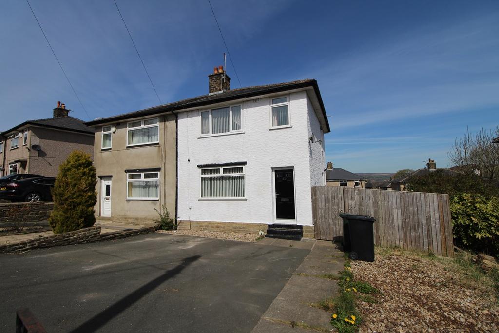 Broomhill Avenue, Keighley, BD21 3 bed semidetached house £139,950