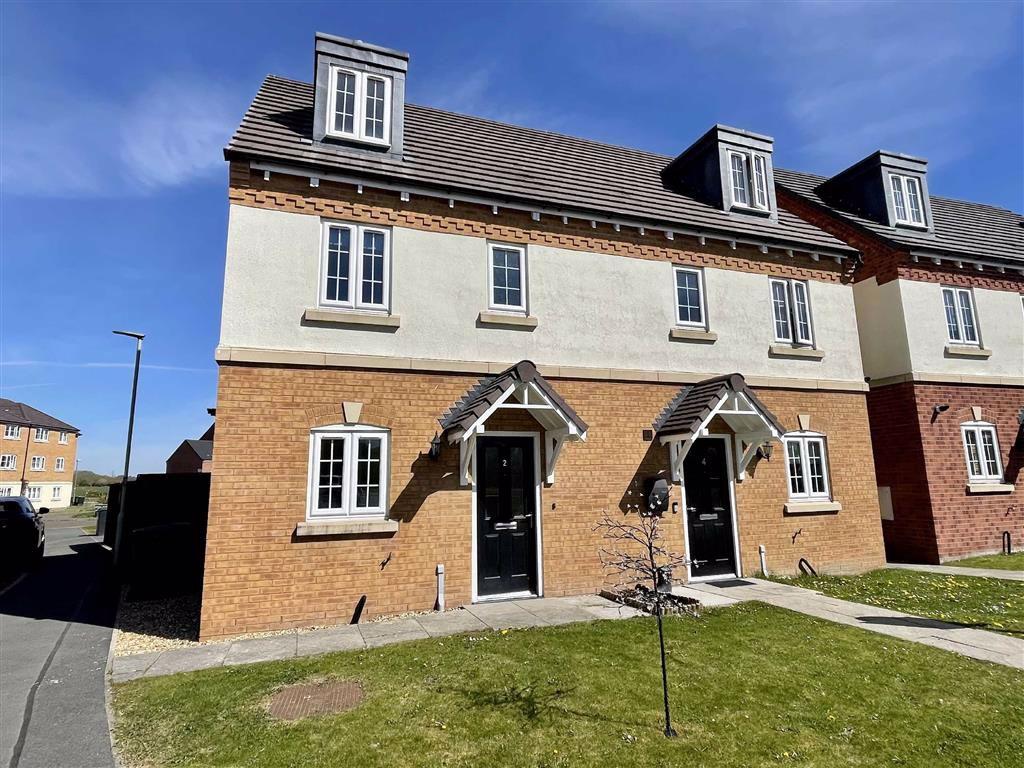 Thomas Penson Road, Oswestry, SY11 4 bed semidetached house £825 pcm