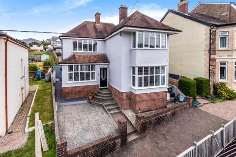 Braemuir King Street, Combe Martin, Ilfracombe, EX34 0BX