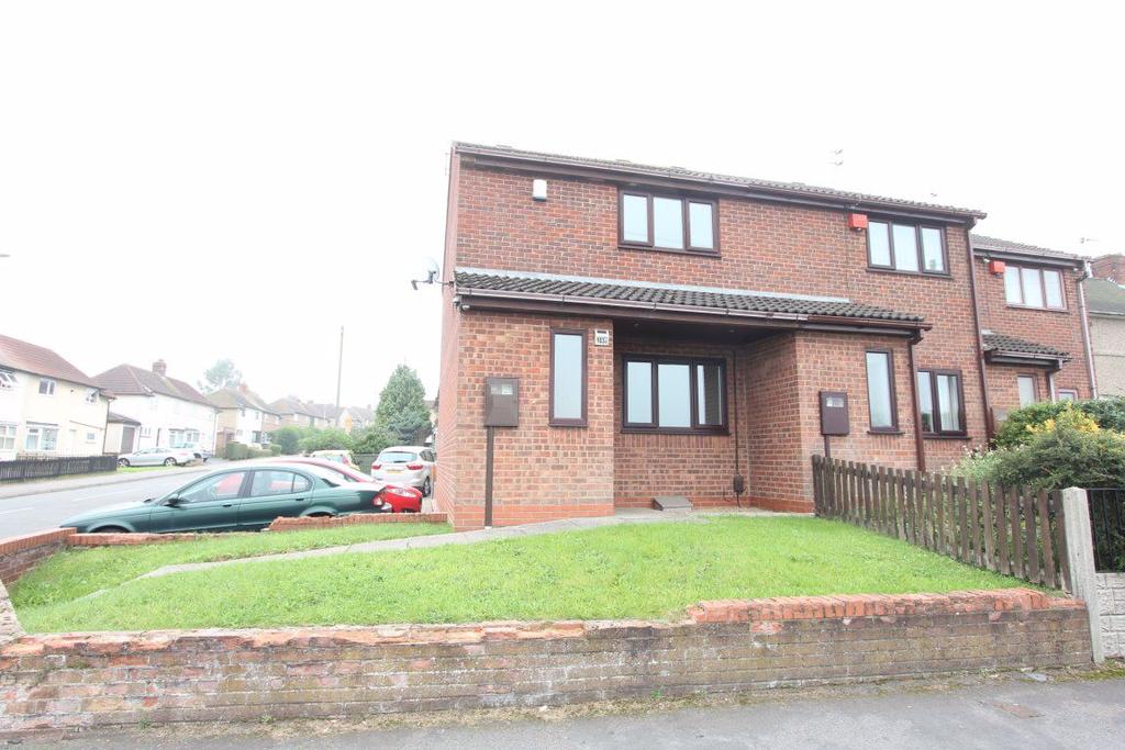 Wykin Road, Hinckley 2 bed townhouse £650 pcm (£150 pw)