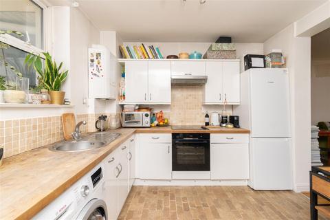 Flat 39, Burnham Estate Burnham Street, London, E2 0JF