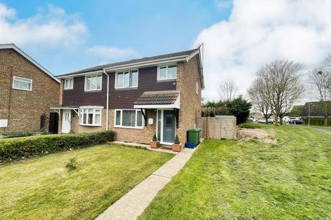 6 Collins Walk, Newport Pagnell, MK16 8QE