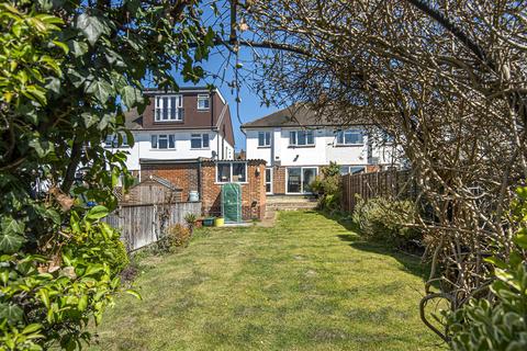 11 Fairfield Way, Epsom, KT19 0EF