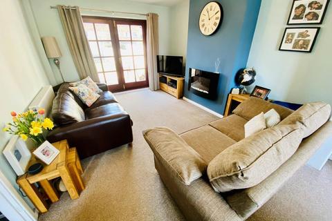 119 Chesford Crescent, Warwick, CV34 5PP