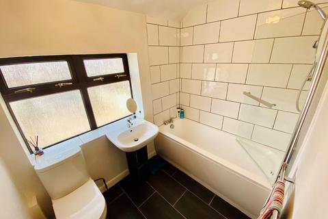 119 Chesford Crescent, Warwick, CV34 5PP