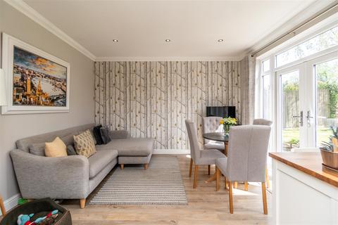 23 Canberra Crescent, West Bridgford, Nottingham, NG2 7FL
