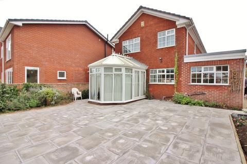 4 bedroom detached house to rent - Bosworth Drive, Southport, PR8