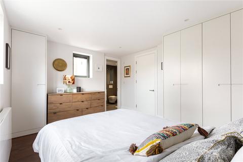 Flat 6, Newington Apartments Aden Grove, London, N16 9NJ