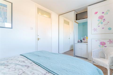 23 Higher Fullwood, Oldham, OL1 4NZ