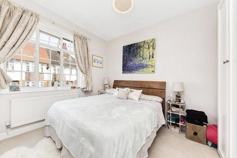 62 Godley Road, London, SW18 3HD