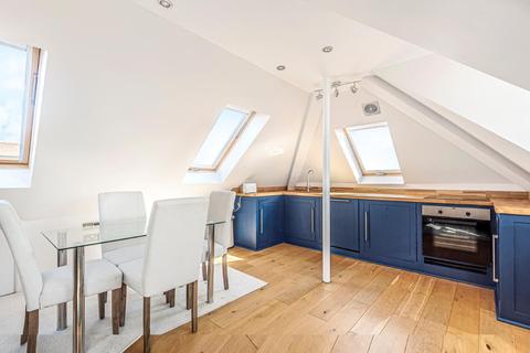 62 Godley Road, London, SW18 3HD