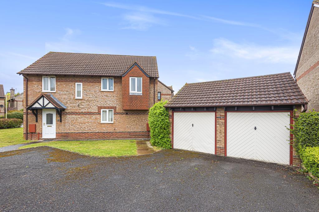 Southwold, Bicester, Oxfordshire, OX26 4 bed detached house for sale