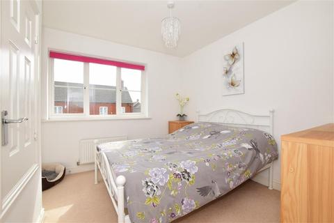 52 Violet Way, Kingsnorth, Ashford, TN23 3GH