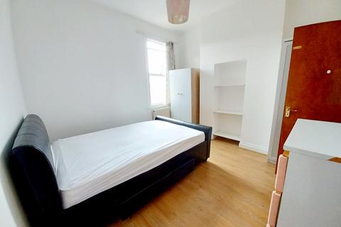 1 bedroom flat to rent, Lyndhurst road, Wood Green