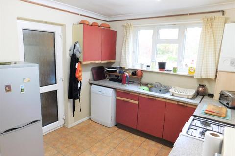 52 Firle Close, Hastings, TN35 5ET