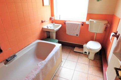 52 Firle Close, Hastings, TN35 5ET