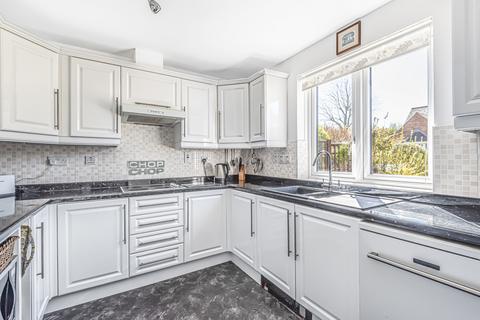 19 Berehurst, Alton, GU34 1PA