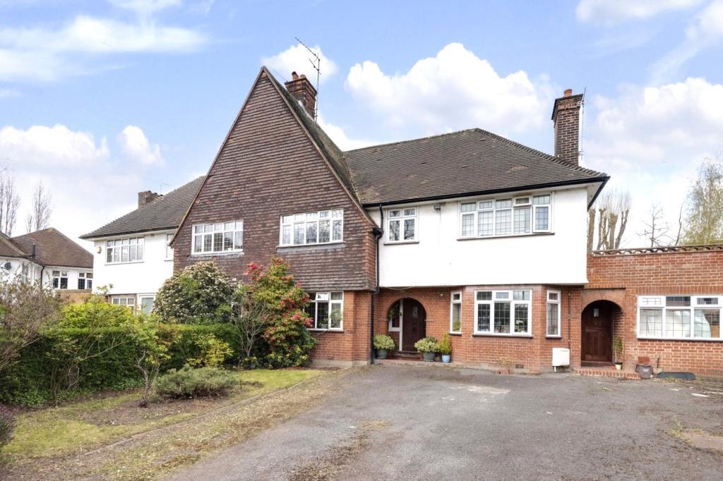 Harman Drive, The Hocrofts, London, NW2 4 bed semidetached house £
