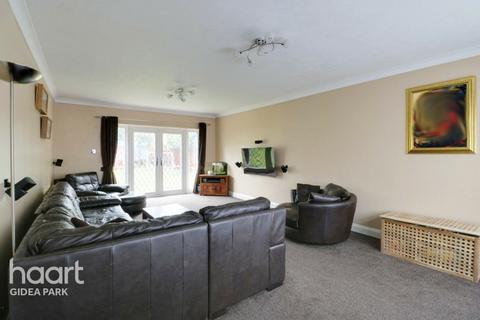 29 Repton Drive, Romford, RM2 5LP