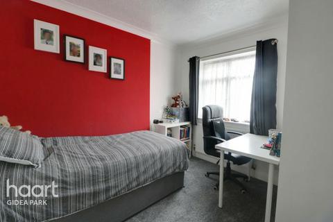 29 Repton Drive, Romford, RM2 5LP