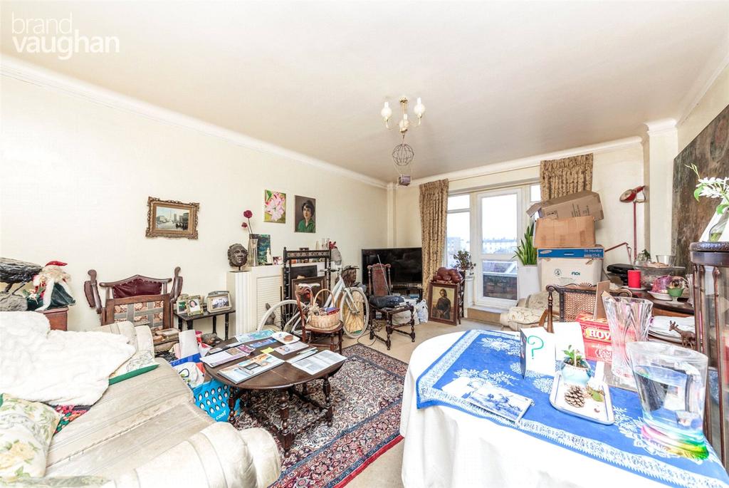 Viceroy Lodge, Kingsway, Hove, BN3 2 bed apartment £300,000