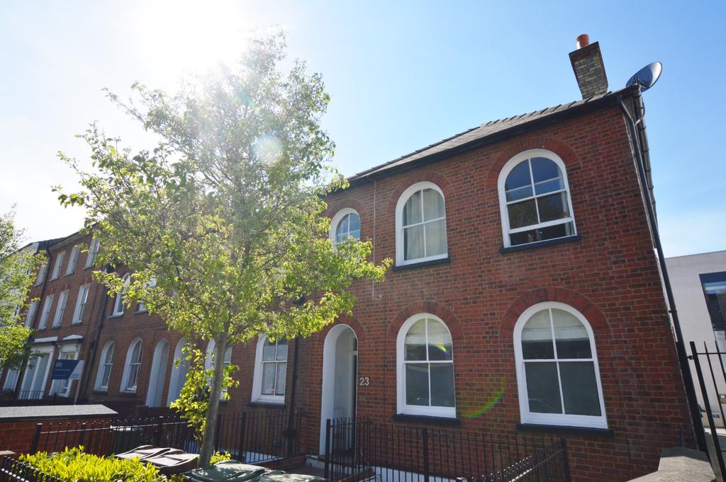 Alma Road, St Albans, AL1 1 bed flat £1,095 pcm (£253 pw)