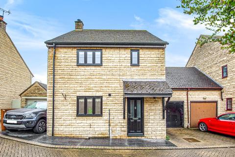 6 Floreys Close, Hailey, Witney, OX29 9UG