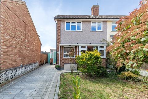 7 Rustic Close, Upminster, RM14 1JP