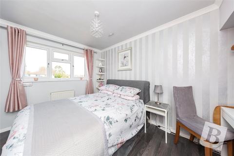 7 Rustic Close, Upminster, RM14 1JP