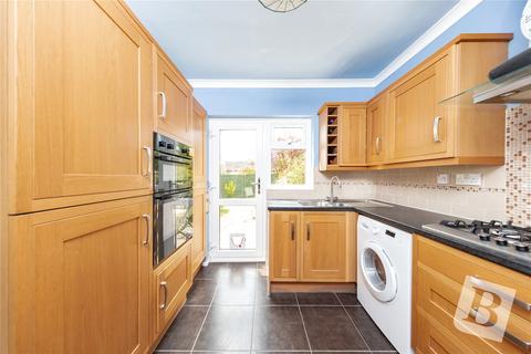 7 Rustic Close, Upminster, RM14 1JP