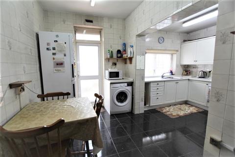 65 Walpole Road, London, N17 6BH