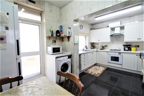65 Walpole Road, London, N17 6BH