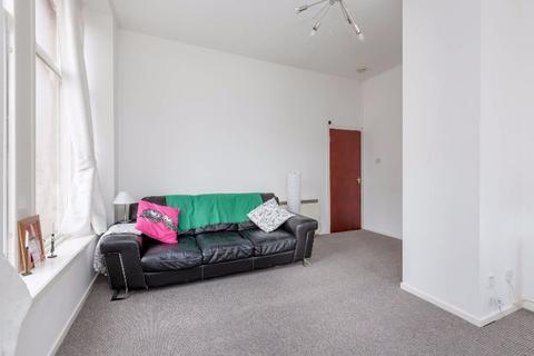 3 bedroom flat to rent, High Street, Galashiels, Galashiels, TD1