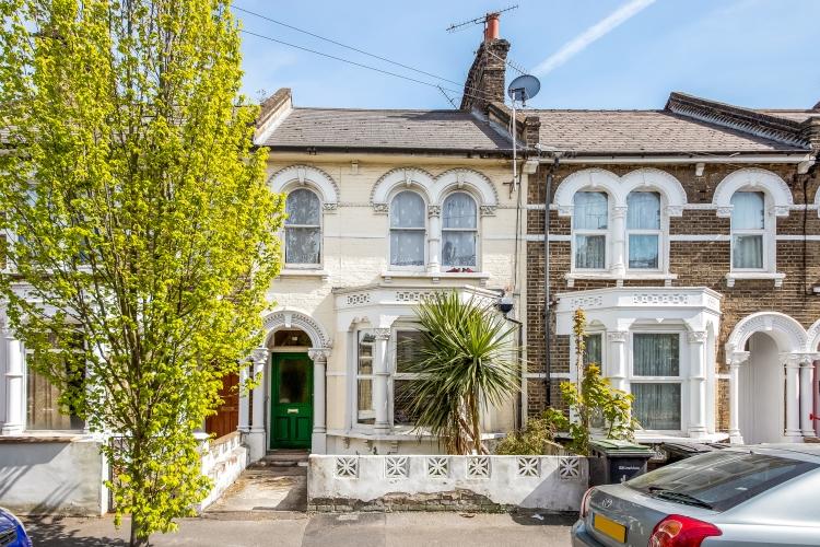 Sunninghill Road London SE13 1 bed flat £375,000