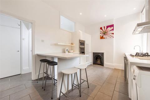 1 bedroom flat for sale, Greencroft Gardens, South Hampstead, London