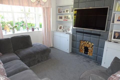 37 Meadway, Ashford, TW15 2TJ