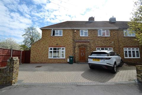 4 bedroom semi-detached house for sale - Oaks Road, Stanwell Village