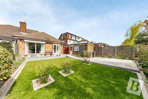 33 Bowes Drive, Ongar, CM5 9AU