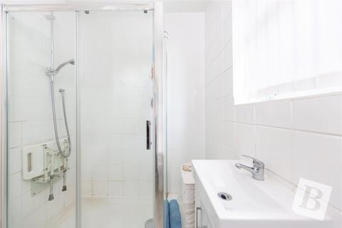 33 Bowes Drive, Ongar, CM5 9AU