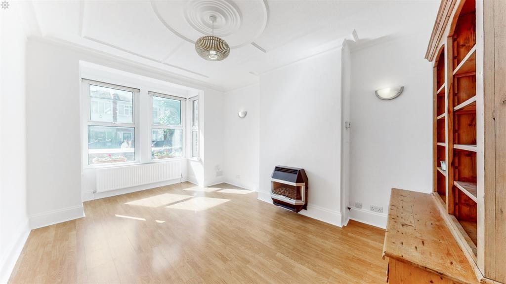 Camborne Avenue, W13 9QY 3 bed terraced house £850,000