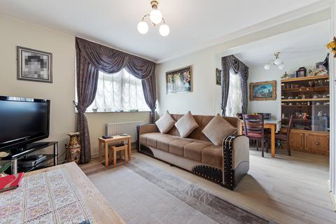 2 bedroom maisonette for sale, George Vale House  E2