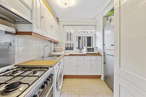 2 bedroom maisonette for sale, George Vale House  E2