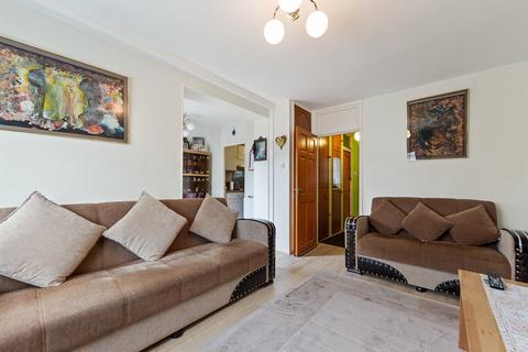 2 bedroom maisonette for sale, George Vale House  E2