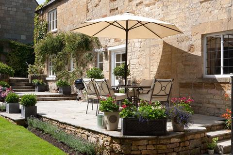 Wolds End House Back Ends, Chipping Campden, GL55 6AB