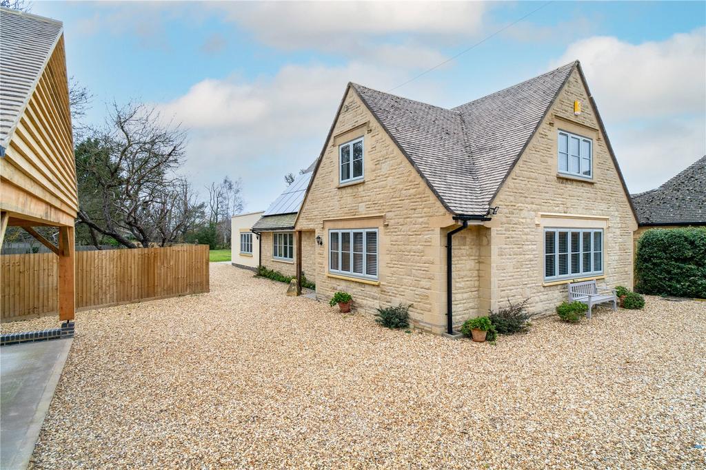 Springfield Lane, Broadway, Worcestershire, WR12 4 bed detached house
